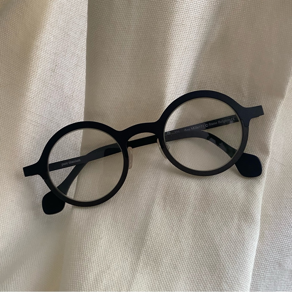 theo Mille+51 round glasses Belgium pure titanium frame